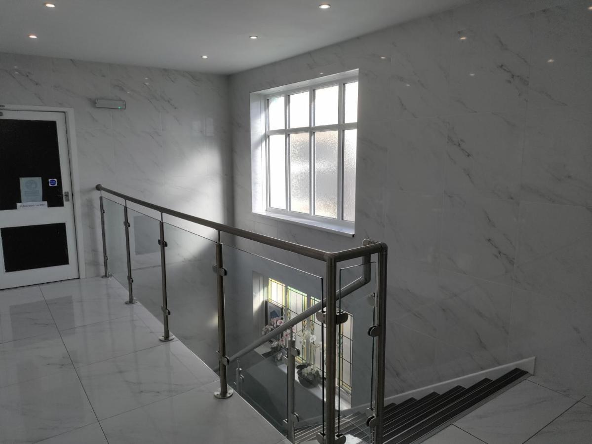פיינטון Torbay Court Hotel מראה חיצוני תמונה