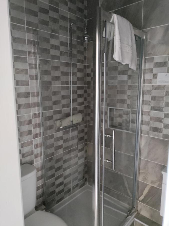פיינטון Torbay Court Hotel מראה חיצוני תמונה